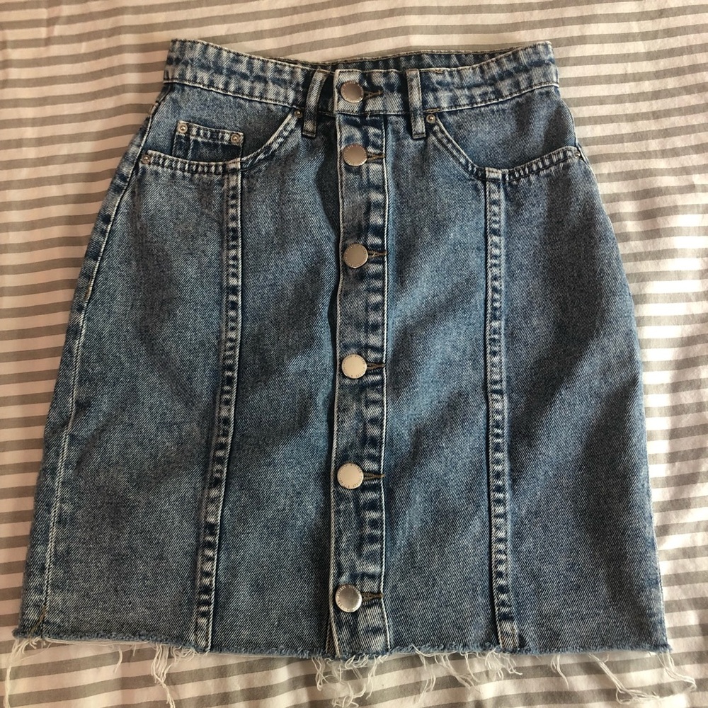RETRO LOOK button denim skirt